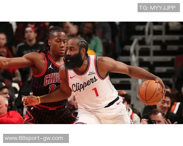 快船半场落后公牛21分哈登表现平平祖巴茨和科林斯各有贡献