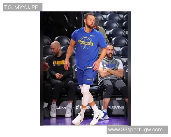 库里穿上科比6惊艳全场美球迷惊呼耐克哨库里再现70分神迹