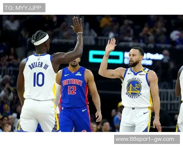 勇士力克对手终结连败库里追梦巴特勒同框庆祝胜利 勇士力克对手终结连败库里追梦巴特勒同框庆祝胜利