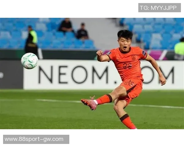 海港官方宣布签约20岁右后卫杨希助力U23国足未来发展 海港官方宣布签约20岁右后卫杨希助力U23国足未来发展